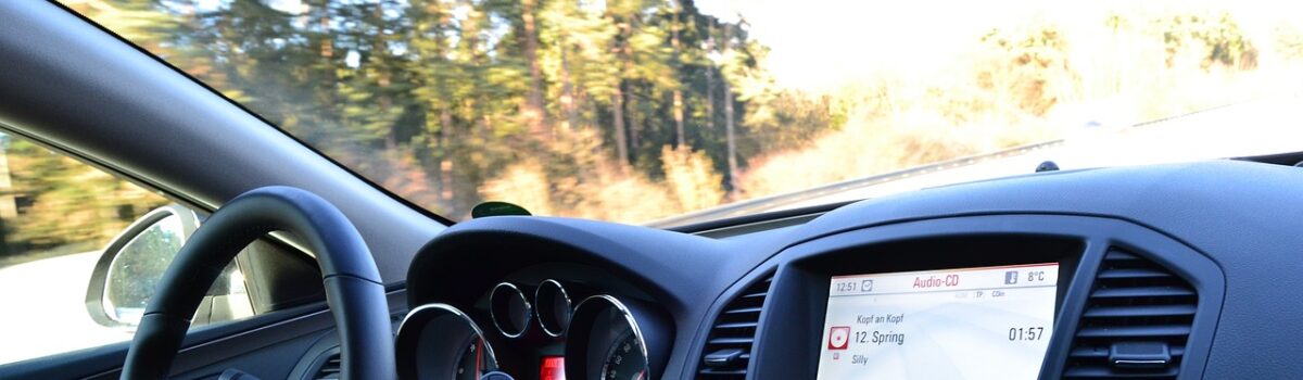 Jak wybrać dobry kurs na kategorię B w Bydgoszczy? Szkoła jazdy „Od A do Zet” wymienia 7 kluczowych pytań pomocnych w podjęciu właściwej decyzji